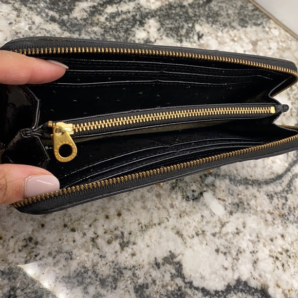 Marc Jacobs Continental Wallet - Picture 5 of 12